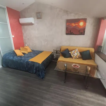 Climatise 4 Personnes 27 M2 + Terrasse 15 M2 + Piscine Et Petanque Le Muy